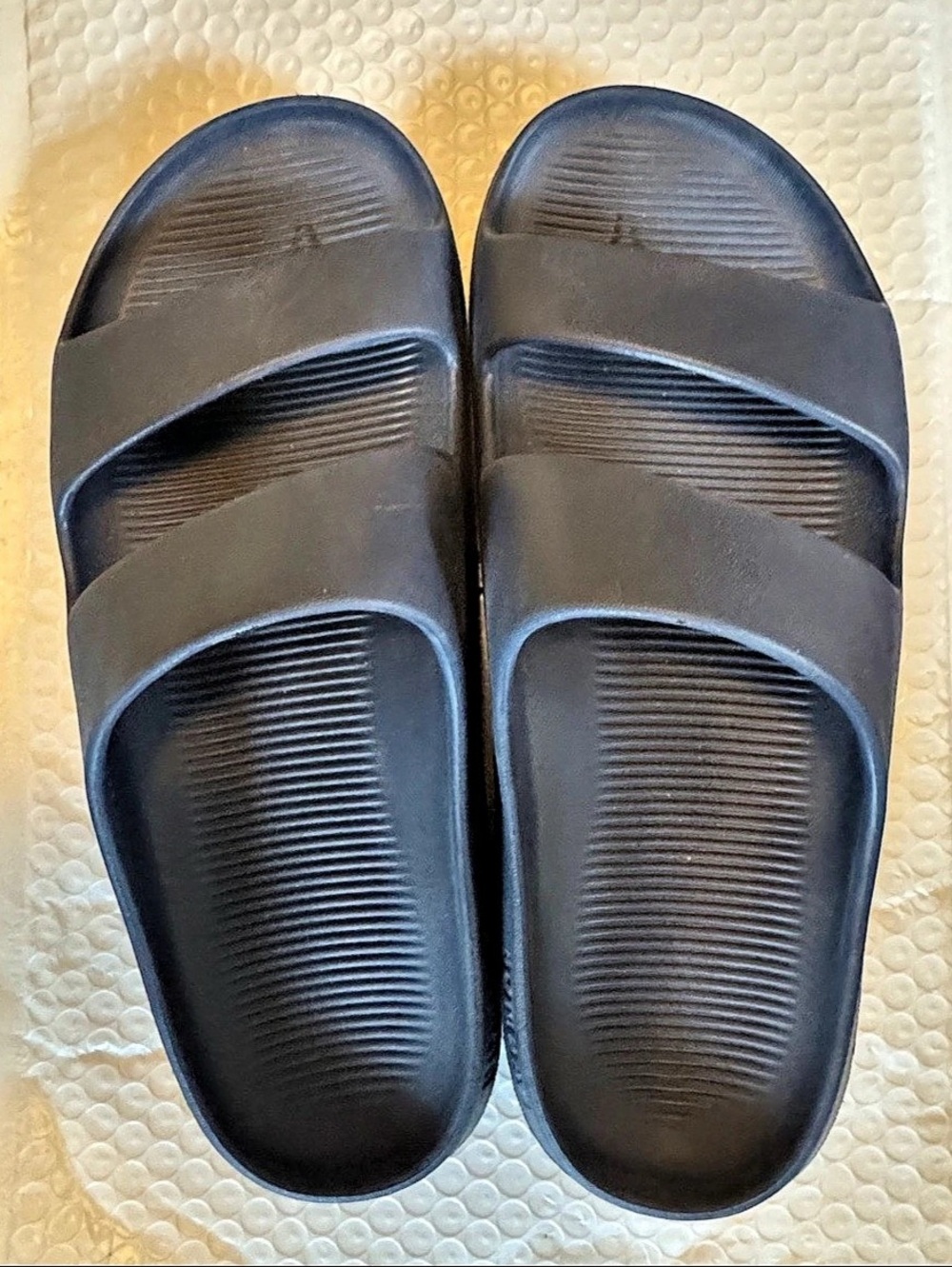 Bombas The Friday Slide Black Slide Sandals